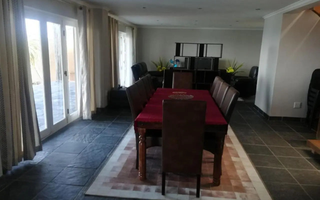 Seaside Retreat- Main House