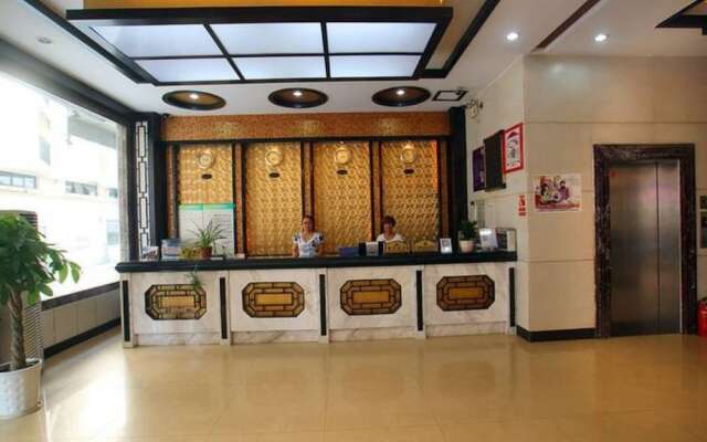 Yueguang Holiday Hotel