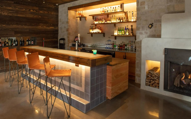Texican Court, by Valencia Hotel Collection
