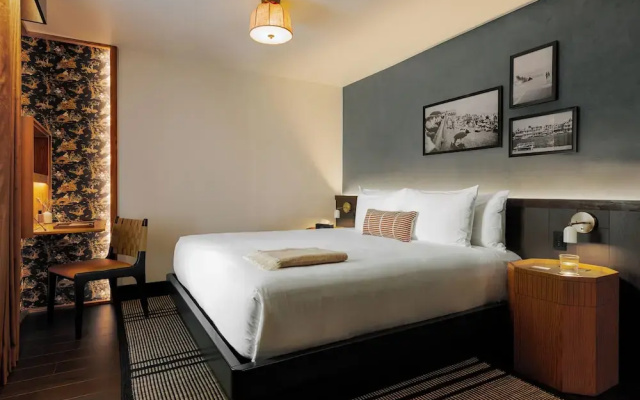 Hotel Albatross