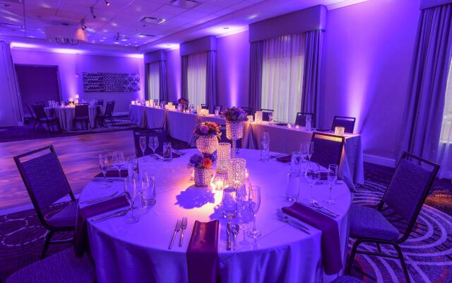 voco The Clair Cincinnati Downtown by IHG