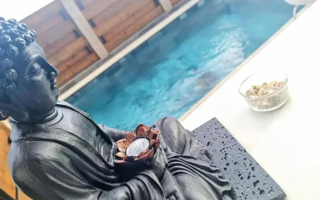 2 charmants LOFTS avec piscine