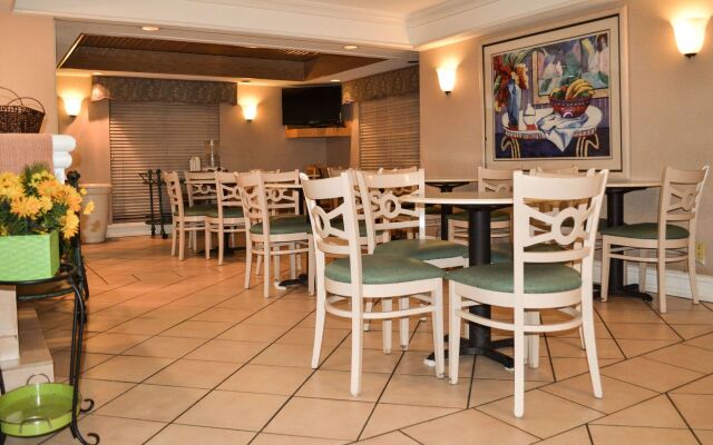 The Grand by Capital O Texarkana I-30