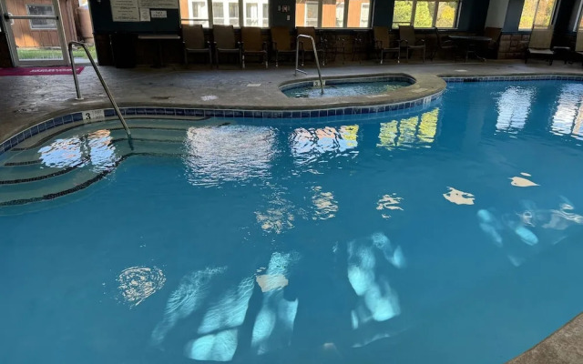 Mohican Resort Motel