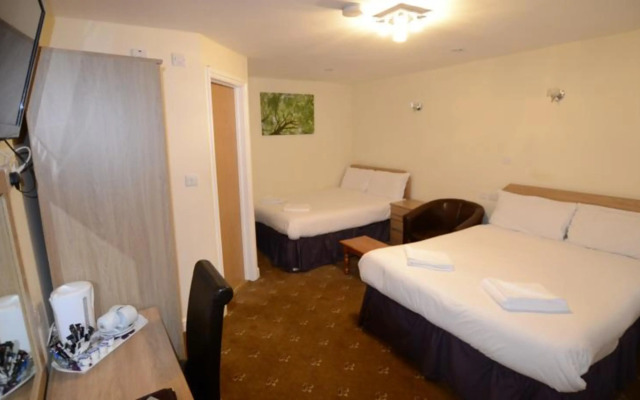 Cranbrook Hotel