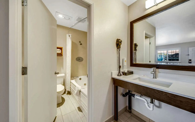 Comfort Inn Beach/Boardwalk Area