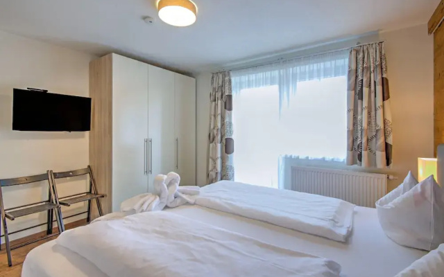 Ski-in, Ski-out Brunner Apartment, Wildschonau