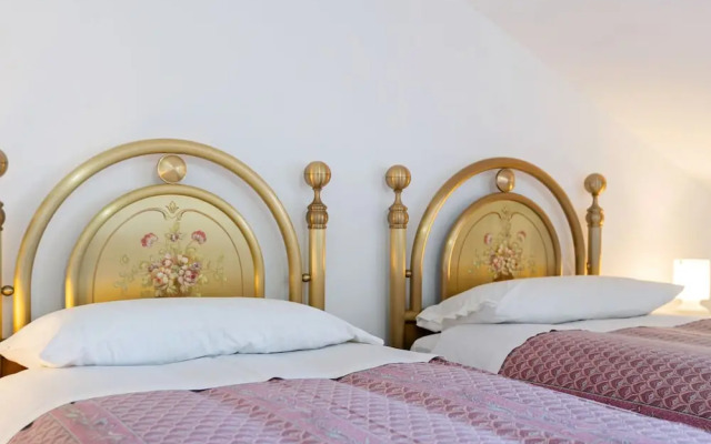 Apartment in Cassinelle With Garden & BBQ