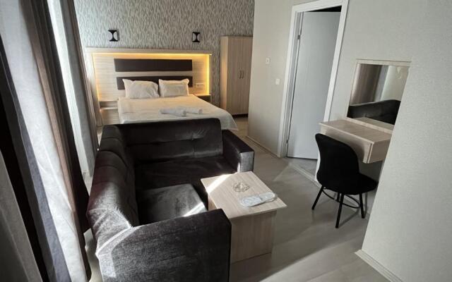 Çiçek Hotel