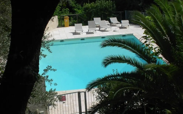 Appartamento Con Piscina