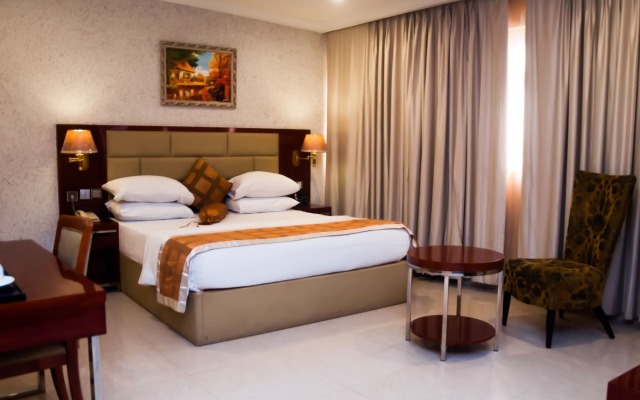 D'Palms Airport Hotel