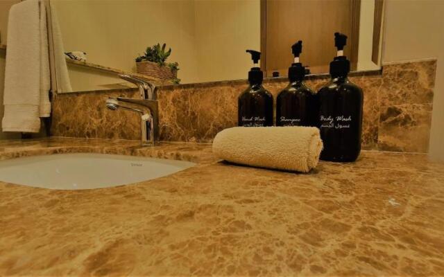 ONE Elegant Apartment in Muscat Bay 01