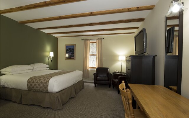 Columbine Inn at Taos Ski Valley