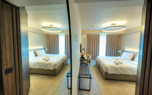 Aste Hotel