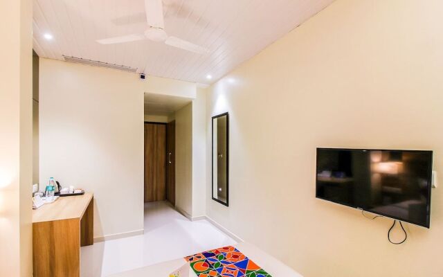 Fabhotel Prime Phoenix International