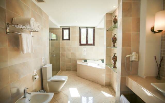 Aegean Boutique Suites Resort Sanya