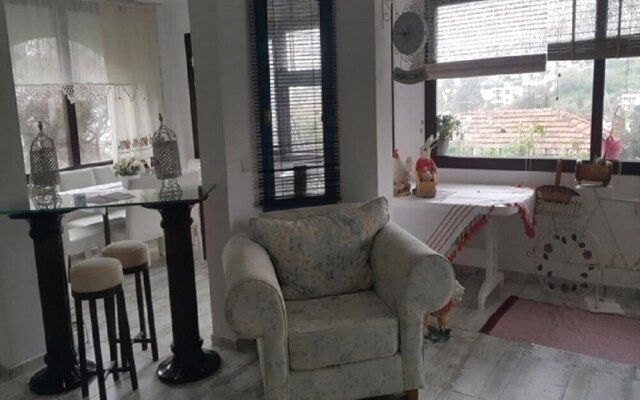 BO095 by Villaofsummer