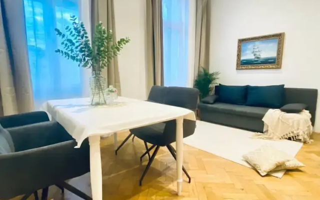 Comfortable 1BR Apartment Westbahnhof