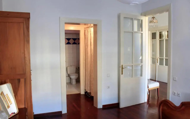 The Emerald City Central Apartment, 2-bdrms