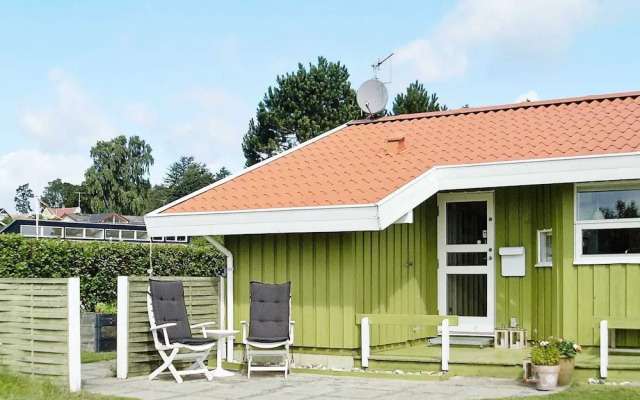 6 Person Holiday Home in Borkop
