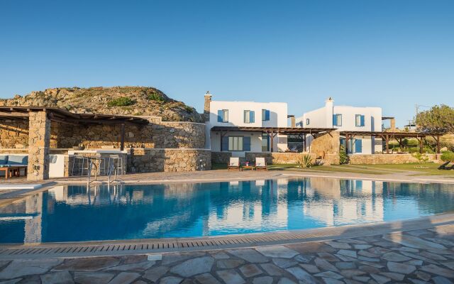 Mykopetra Villas