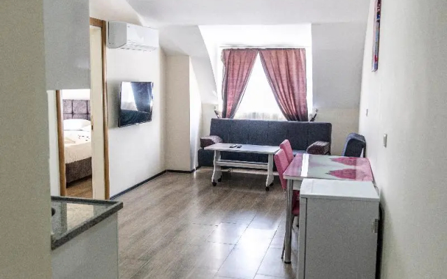 Ayya Sui̇t Hotel