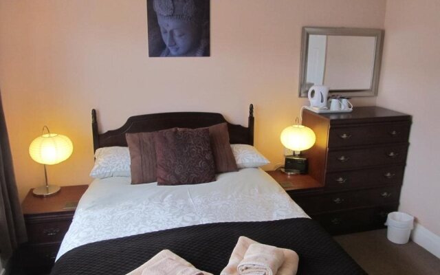 Lorna Doone Bed and Breakfast Guest House