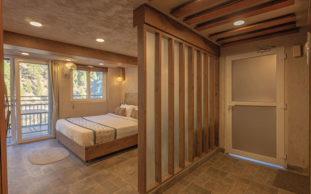 Alaya Stays Lakefront Escape 2BHK Suite