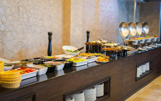 Maxi Park Hotel & Spa