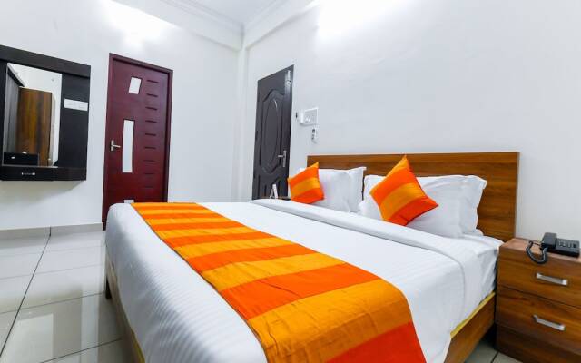 OYO 11069 Hotel Hisham Suits
