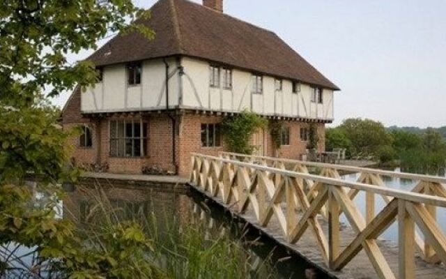 Waters End Farm Bed & Breakfast