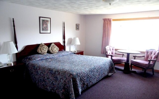 Redclyffe Shore Motor Inn