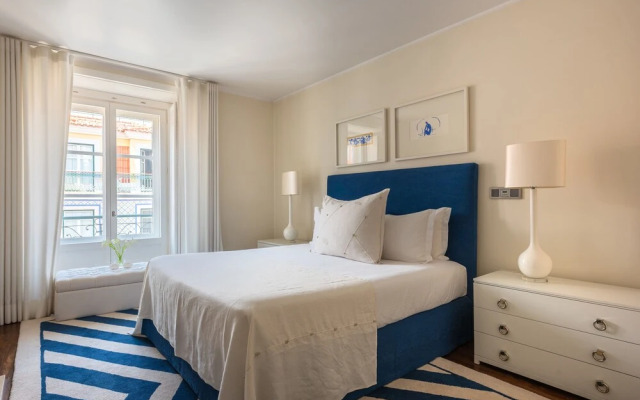 Luxury 3BR Duplex 240m2 City Center PRK