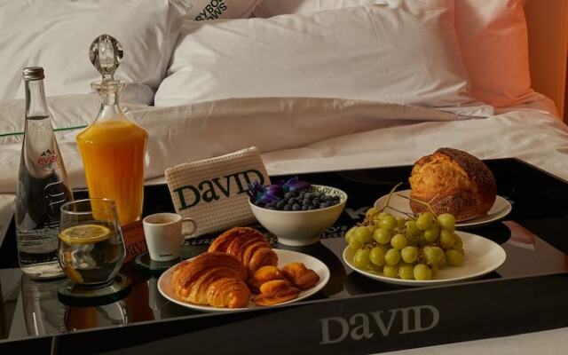 David Hotel