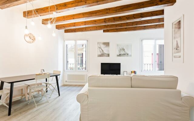 Civico 34 Central Flat