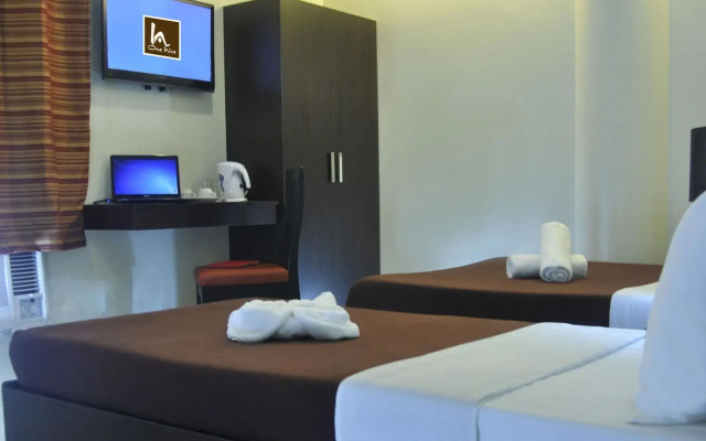 One Hive Hotel and Suites