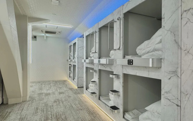 Capsule Hostel Beppu Tower