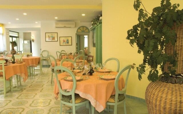 La Villa Resort & Spa