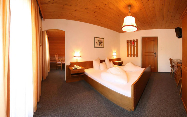 Pension Tirol