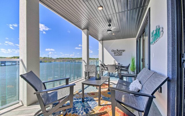 Lake-view Patio + Pool Access: Osage Beach Condo