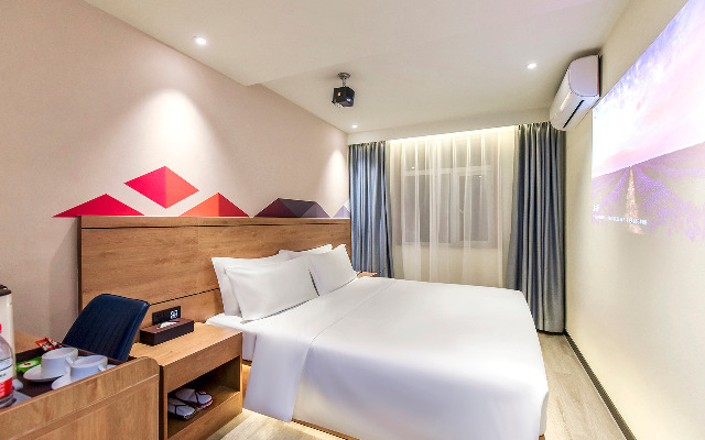 Borrman Hotel Chongqing Sanxia Square Pedestrian Street Center