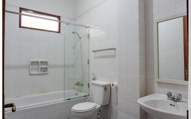 RedDoorz near Jogja City Mall 4