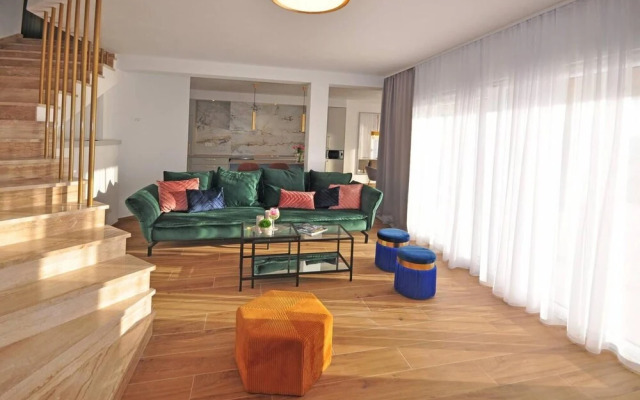 Villa Iva With sea View and Pool