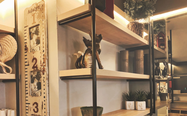 L'opera Deluxe Hotel