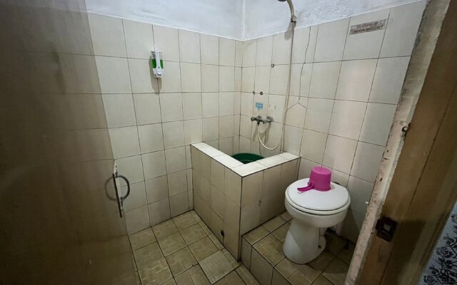 Capital O 93262 Hotel Cherish 2