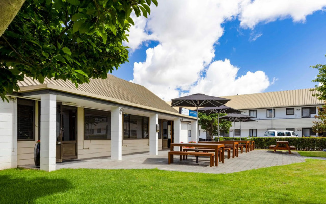 Airport Gateway Motor Lodge