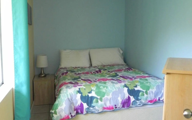 Naramata Courtyard Suites