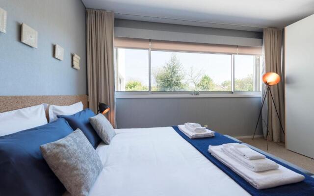 CN150 boutique studio, charming flat