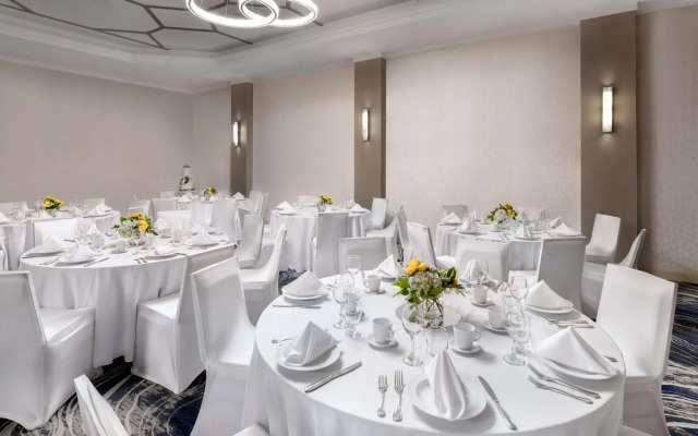 DoubleTree Suites by Hilton Hotel Mt. Laurel