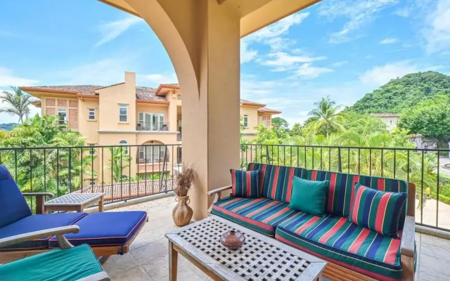 CR Luxury Bella Vista 7A 3 Bdrm